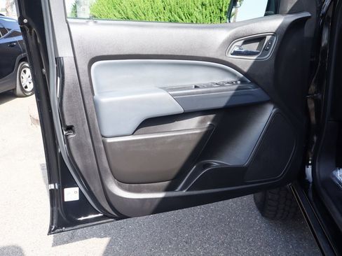 Used 2019 Chevrolet Colorado Z71 image 15