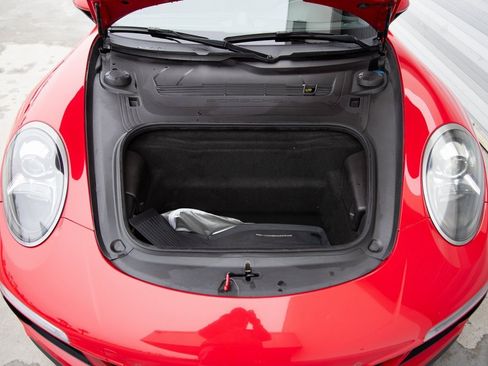 Certified 2019 Porsche 911 Carrera 4 GTS image 27