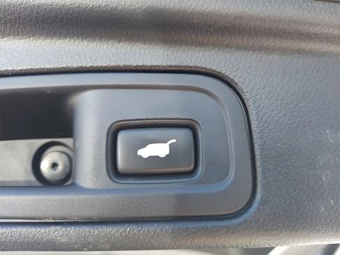 Used 2018 Honda Pilot EX-L image 10