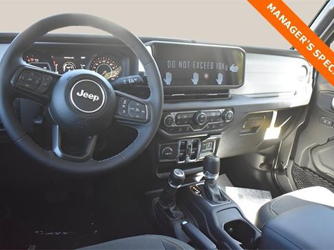 New 2025 Jeep Gladiator Sport image 13