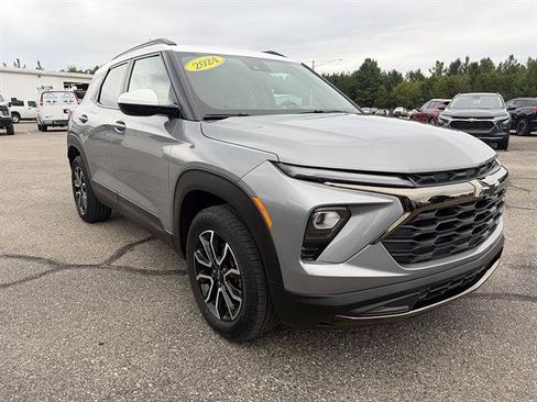 Used 2024 Chevrolet TrailBlazer ACTIV AWD/4WD image 5