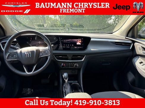 Used 2025 Buick Encore GX Preferred FWD image 12