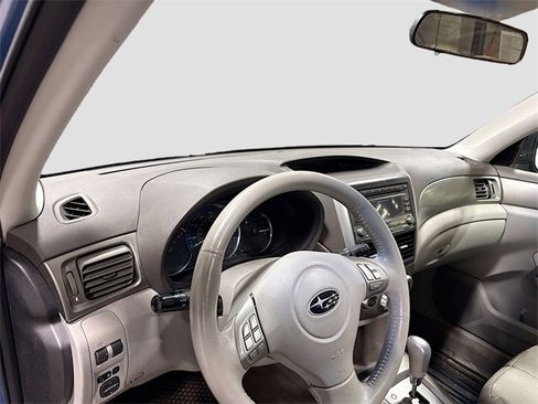 Used 2010 Subaru Forester 2.5X Limited image 11