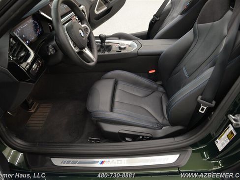Used 2025 BMW Z4 M40i w/ Premium Package image 16