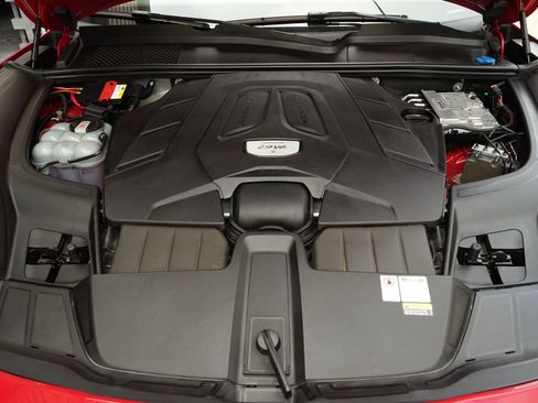 Used 2022 Porsche Cayenne S AWD/4WD image 23