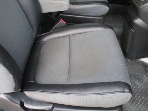 Used 2005 Honda Element EX image 14