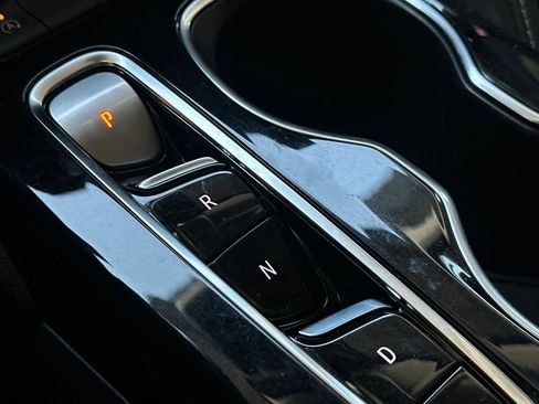 Used 2022 Buick Envision Preferred image 25