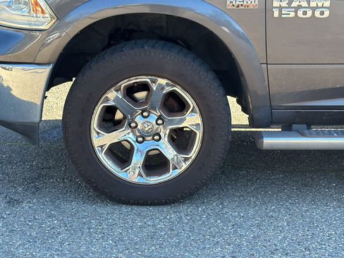 Used 2016 RAM 1500 Laramie w/ Convenience Group image 9