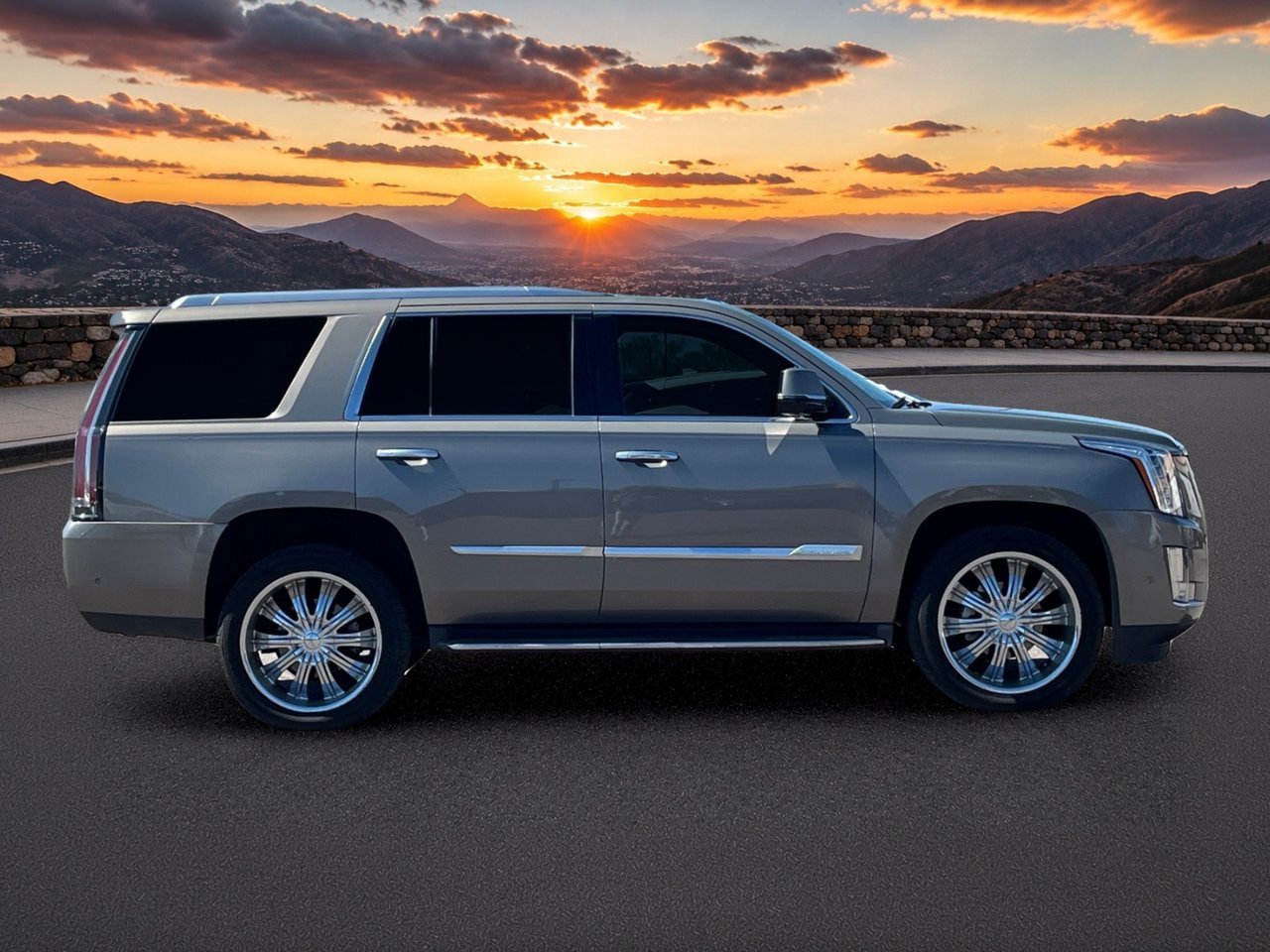 Used 2017 Cadillac Escalade Luxury AWD/4WD image 6