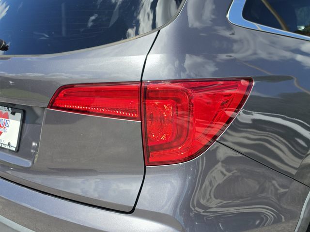 Used 2017 Honda Pilot EX-L image 11
