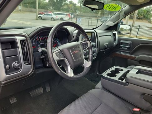Used 2018 GMC Sierra 1500 SLE w/ SLE Value Package image 10