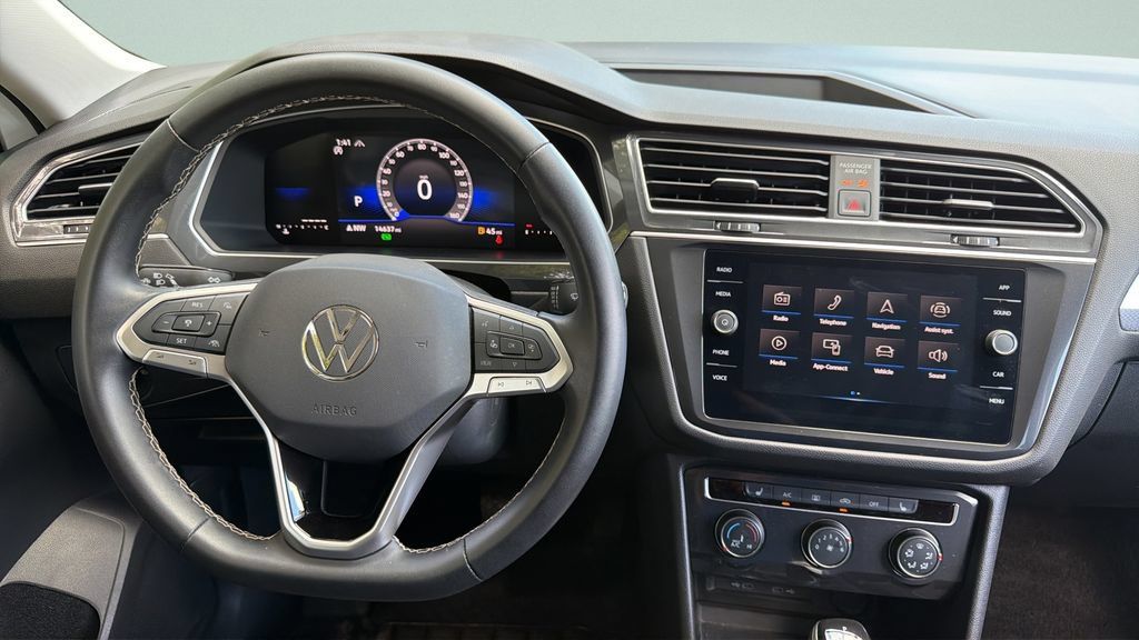Used 2024 Volkswagen Tiguan S AWD/4WD image 28