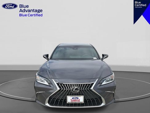 Used 2023 Lexus ES 300h w/ Premium Package FWD image 3