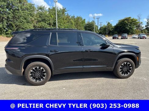 Used 2024 Chevrolet Traverse Z71 AWD/4WD image 8
