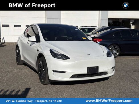 Used 2022 Tesla Model Y Performance image 1
