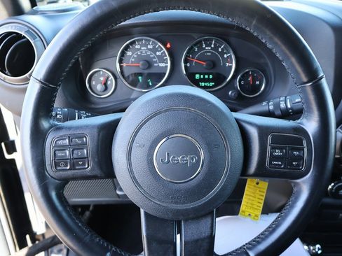 Used 2018 Jeep Wrangler Unlimited Sport S image 24