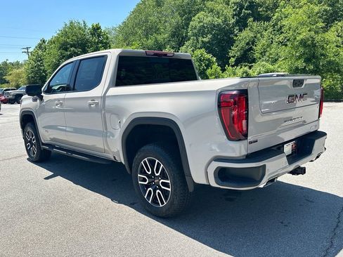 New 2026 GMC Sierra 1500 AT4 AWD/4WD image 8