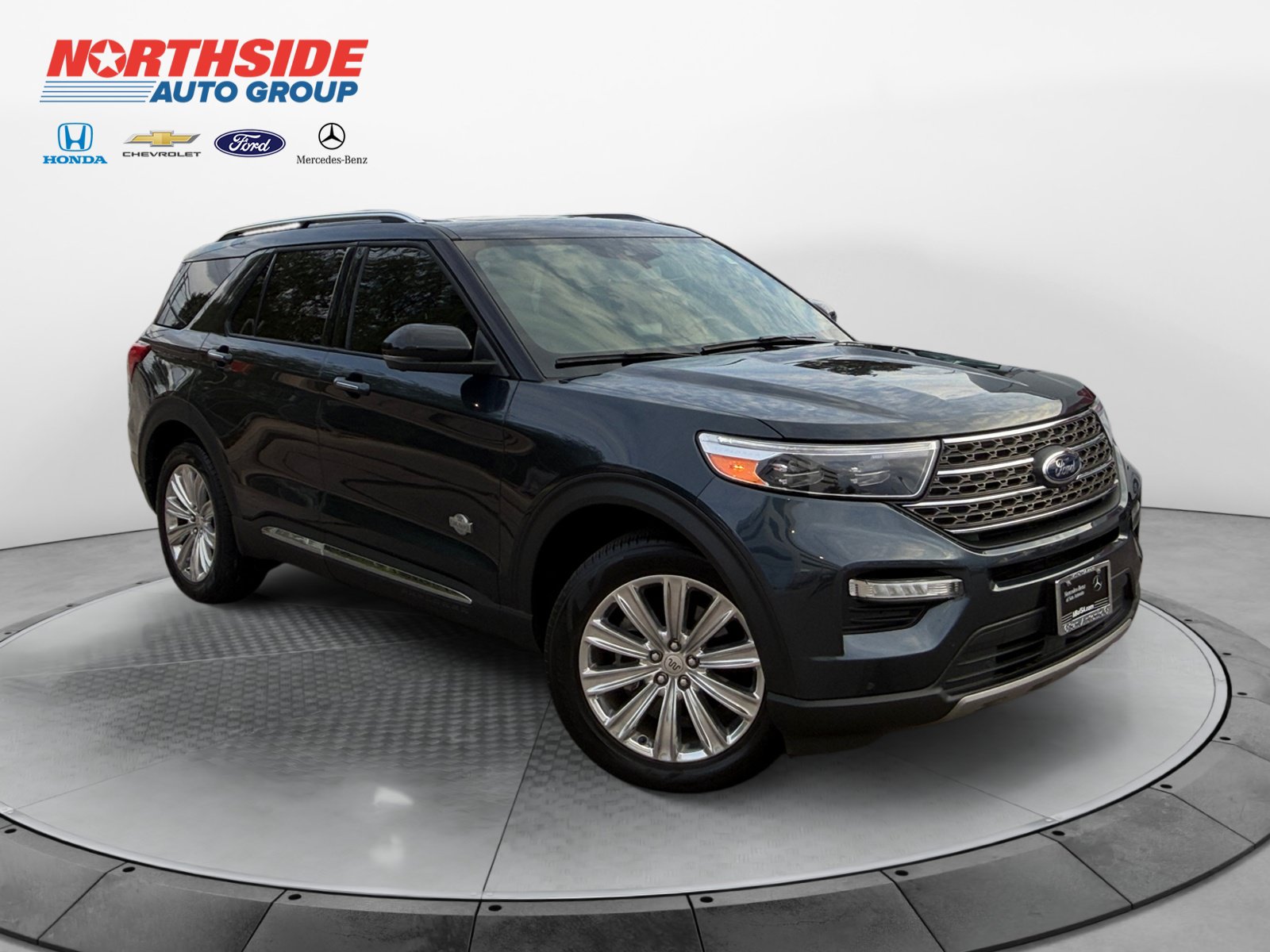 Used 2022 Ford Explorer King Ranch w/ Technology Package RWD image 1