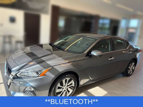 Used 2019 Nissan Altima 2.5 S FWD image 4