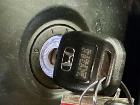 Used 2018 Honda CR-V LX image 19