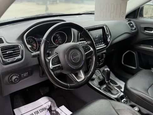 Used 2020 Jeep Compass Limited AWD/4WD image 9