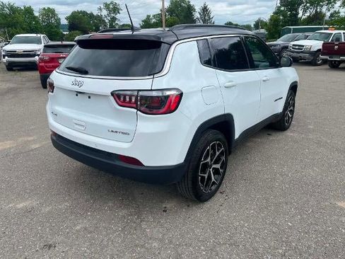 Used 2025 Jeep Compass Limited AWD/4WD image 6