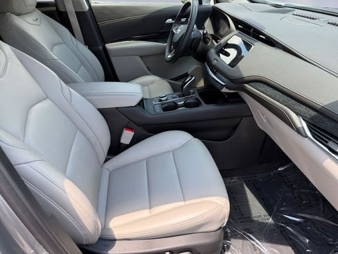 Certified 2023 Cadillac XT4 Premium Luxury w/ Technology Package FWD image 16