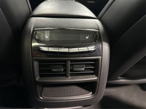 Used 2018 Cadillac XT5 Premium Luxury FWD image 25