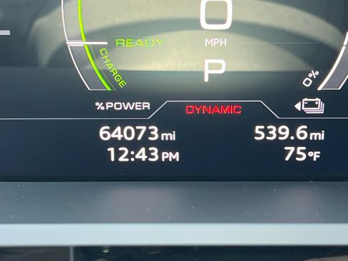 Used 2021 Audi e-tron Premium w/ Convenience Plus Package AWD/4WD image 21