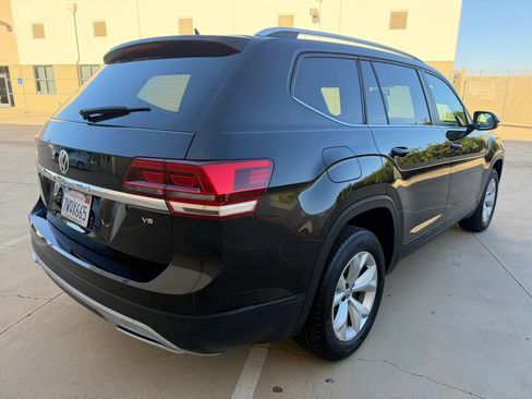 Used 2018 Volkswagen Atlas Launch Edition FWD image 5