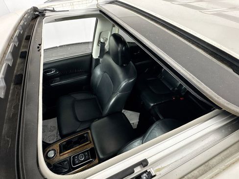 Used 2022 Nissan Armada SL image 26