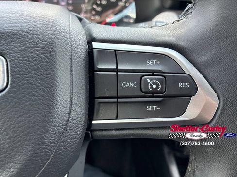 Used 2024 Jeep Compass Latitude AWD/4WD image 23