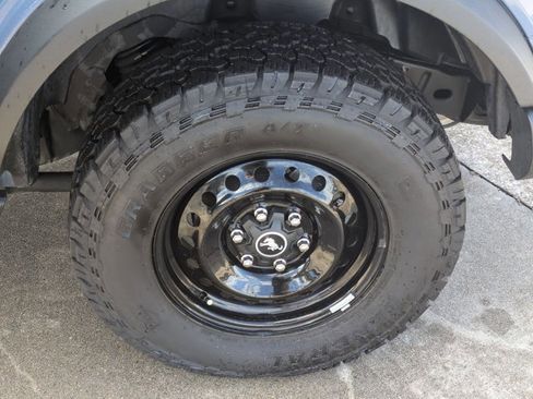 Used 2023 Ford Bronco Black Diamond image 25