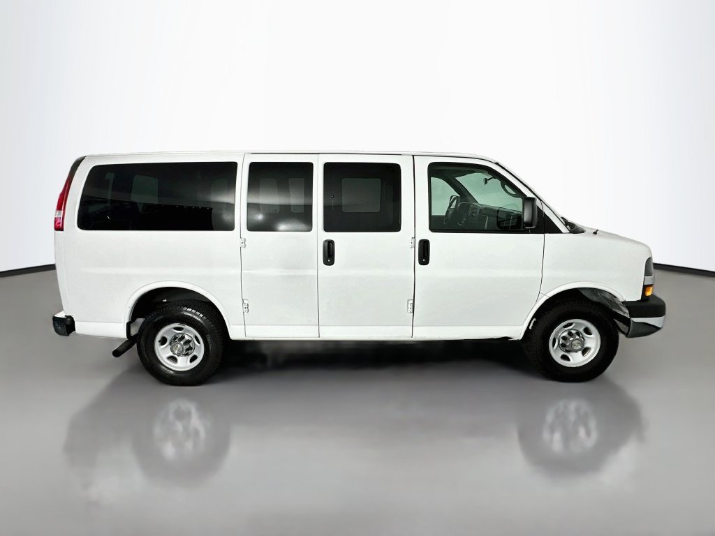Used 2014 Chevrolet Express 2500 LT w/ LT Preferred Equipment Group RWD image 8