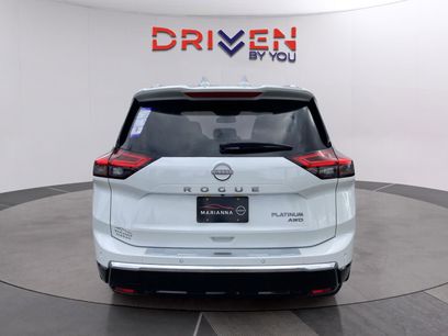 New 2026 Nissan Rogue Platinum w/ Tech Package