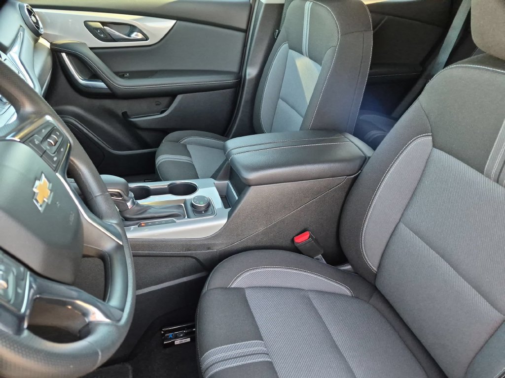 Used 2025 Chevrolet Blazer LT AWD/4WD image 22