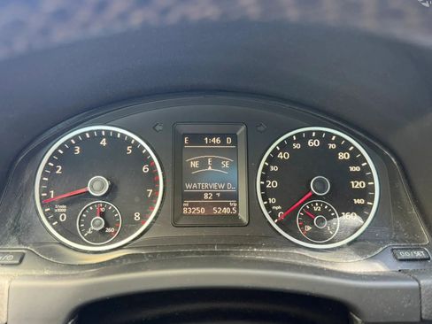 Used 2013 Volkswagen Tiguan SE image 19