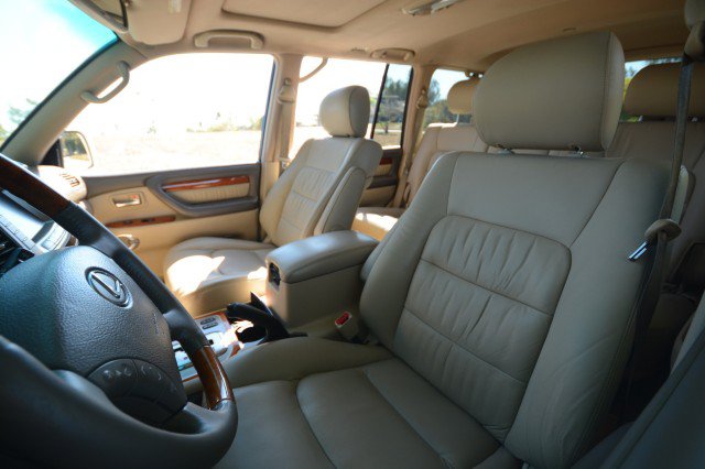 Used 2004 Lexus LX 470 4WD image 18