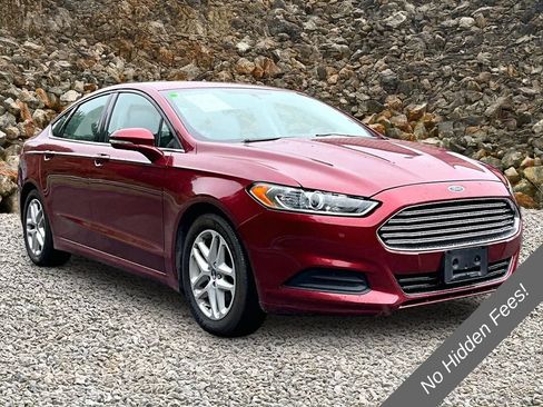 Used 2014 Ford Fusion SE FWD image 10