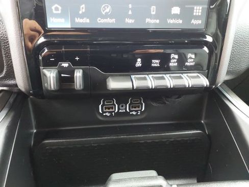 Used 2022 RAM 1500 Laramie w/ Sport Appearance Package AWD/4WD image 27
