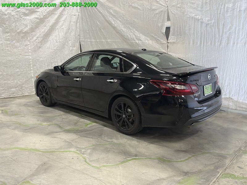 Used 2018 Nissan Altima 2.5 SR w/ SR Midnight Edition FWD image 7