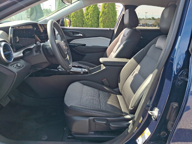 Used 2024 Chevrolet Trax LT FWD image 14