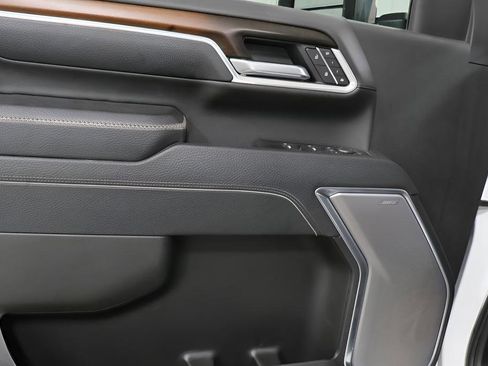 Used 2025 GMC Sierra 2500 Denali w/ Denali Reserve Package image 24