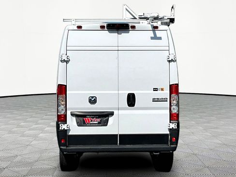 Used 2024 RAM ProMaster 2500 FWD image 5