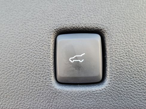 Certified 2022 Ford Escape SEL w/ Technology Package image 8