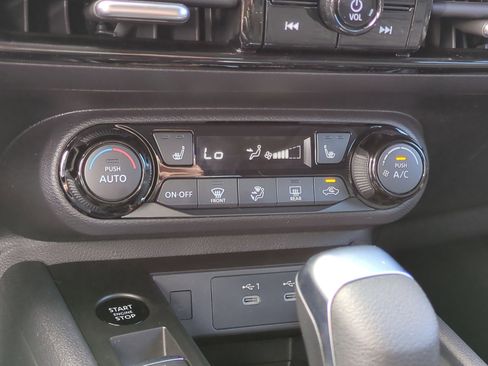 New 2026 Nissan Kicks SV w/ SV Premium Package image 11