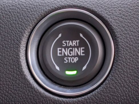 New 2026 GMC Acadia Denali Ultimate w/ LPO, Floor Liner Package image 34