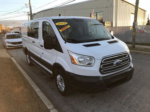 Used 2015 Ford Transit 250 130 Low Roof w/ Exterior Upgrade Package image 4