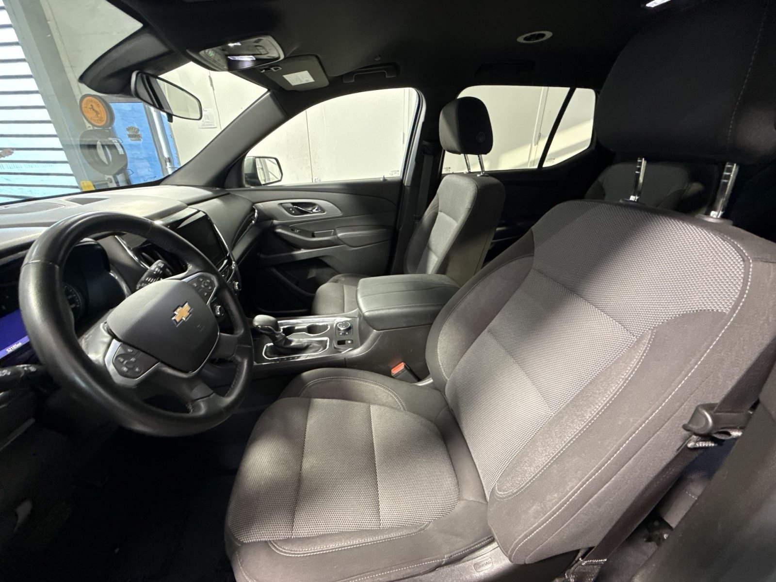 Used 2023 Chevrolet Traverse LT AWD/4WD image 14