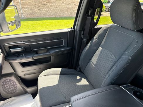 Used 2025 RAM 2500 Big Horn AWD/4WD image 22